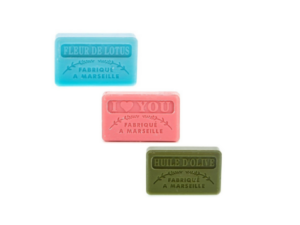 Fleur-de-lotus-i-love-you-huile-dolive